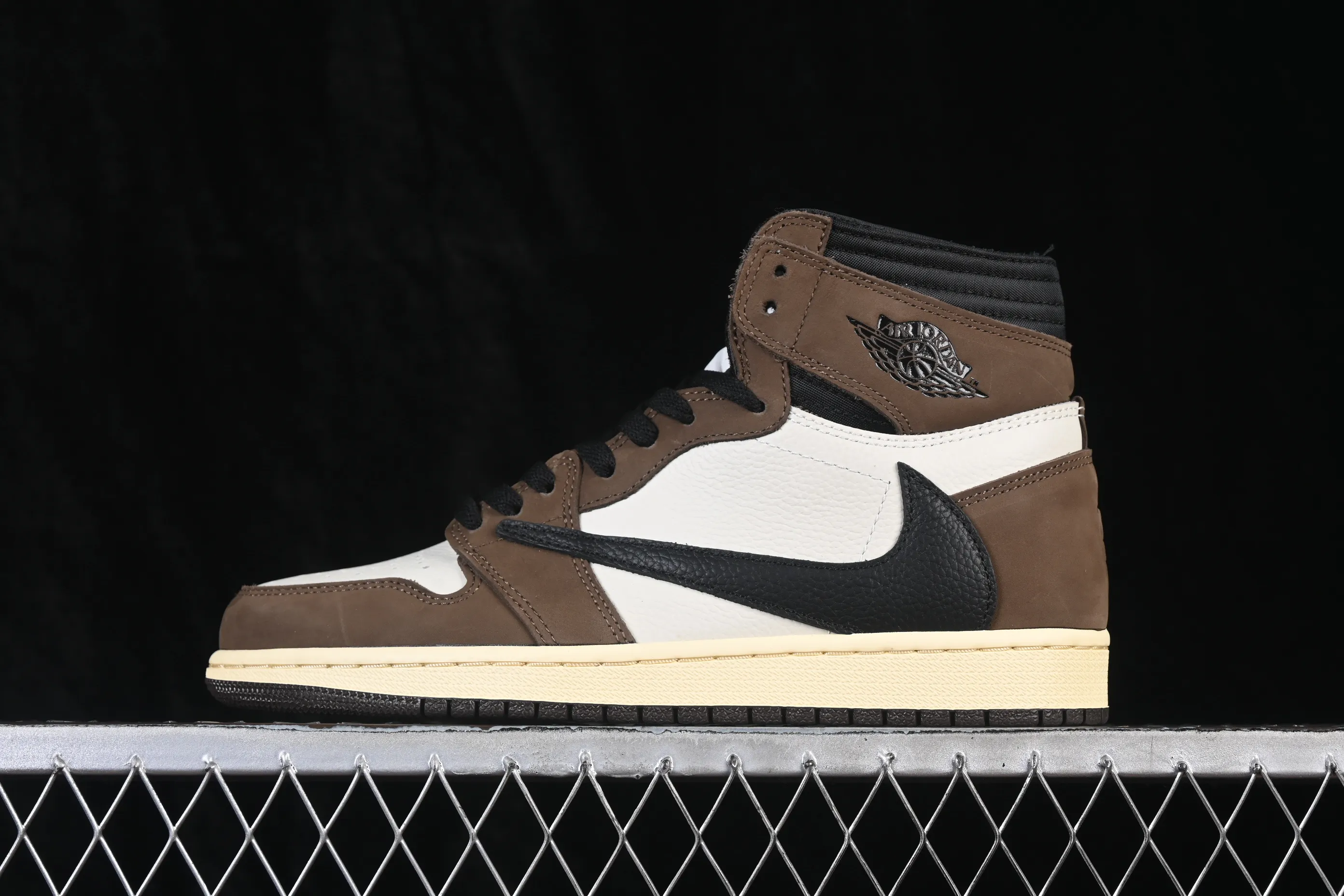 All Categories Air Jordan Jordan Series Basketball Shoes Air Jordan 1 High Travis Scott x Air Jordan 1 High OG AJ1 Reverse Hook Limited Edition CD4487-100